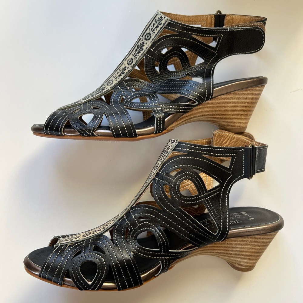 L’Artiste Black Flourish Sandals Size 39
